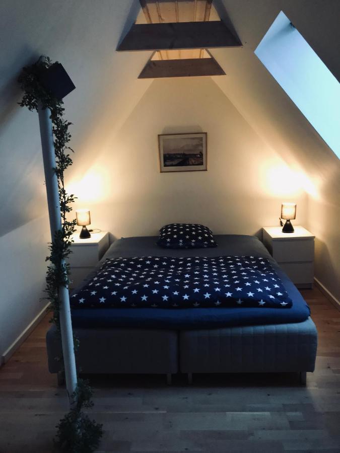 Centralt I Gentofte I 2 Plan, Ved S-Tog Og Busser エクステリア 写真
