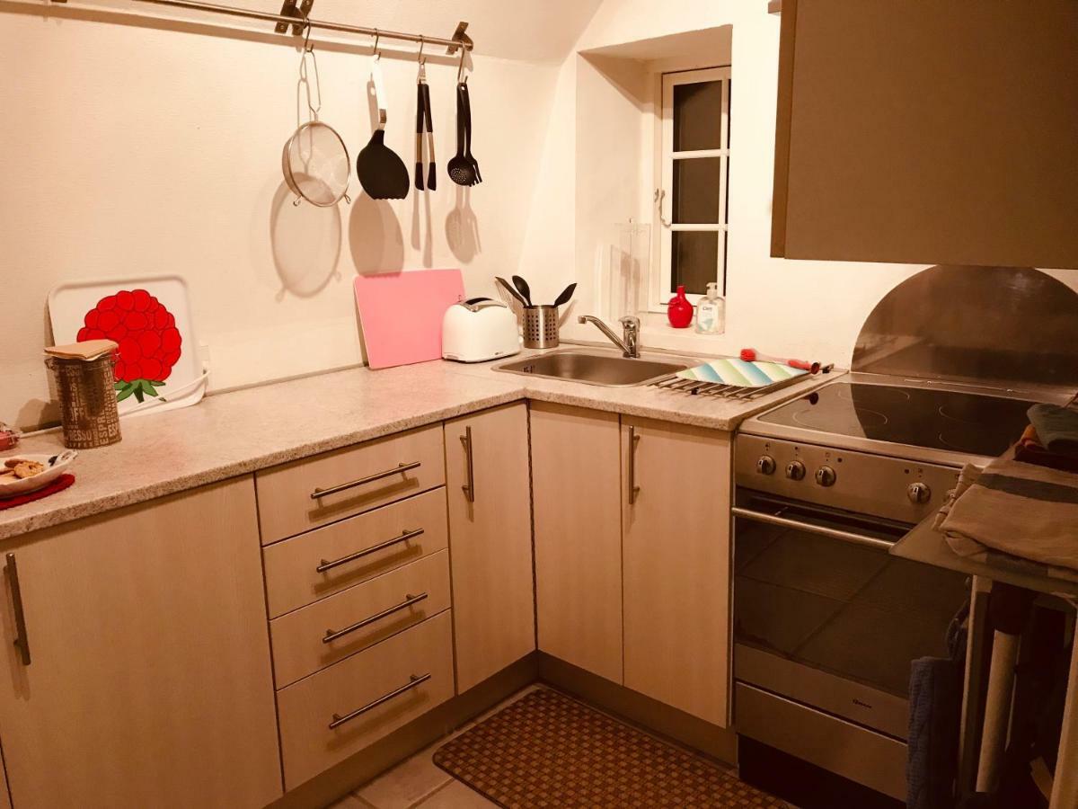 Centralt I Gentofte I 2 Plan, Ved S-Tog Og Busser エクステリア 写真